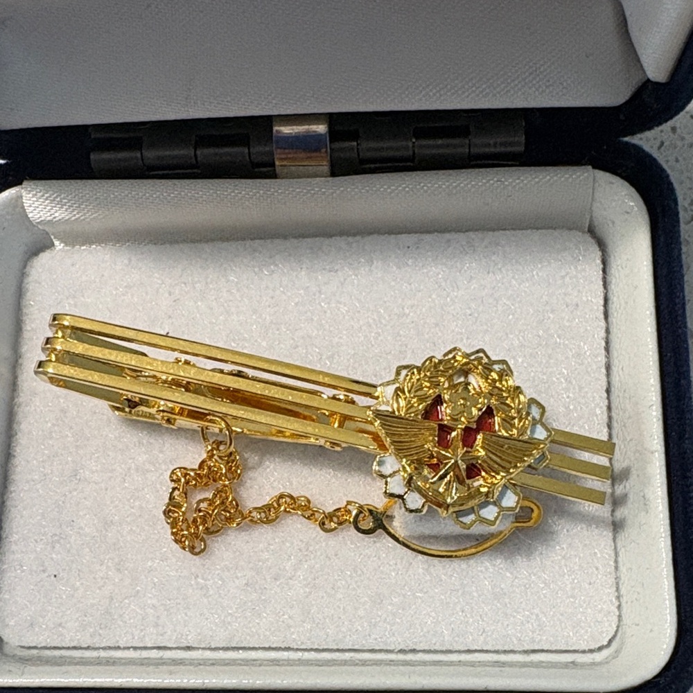 Gold and Red Men's Tie Clip with chain